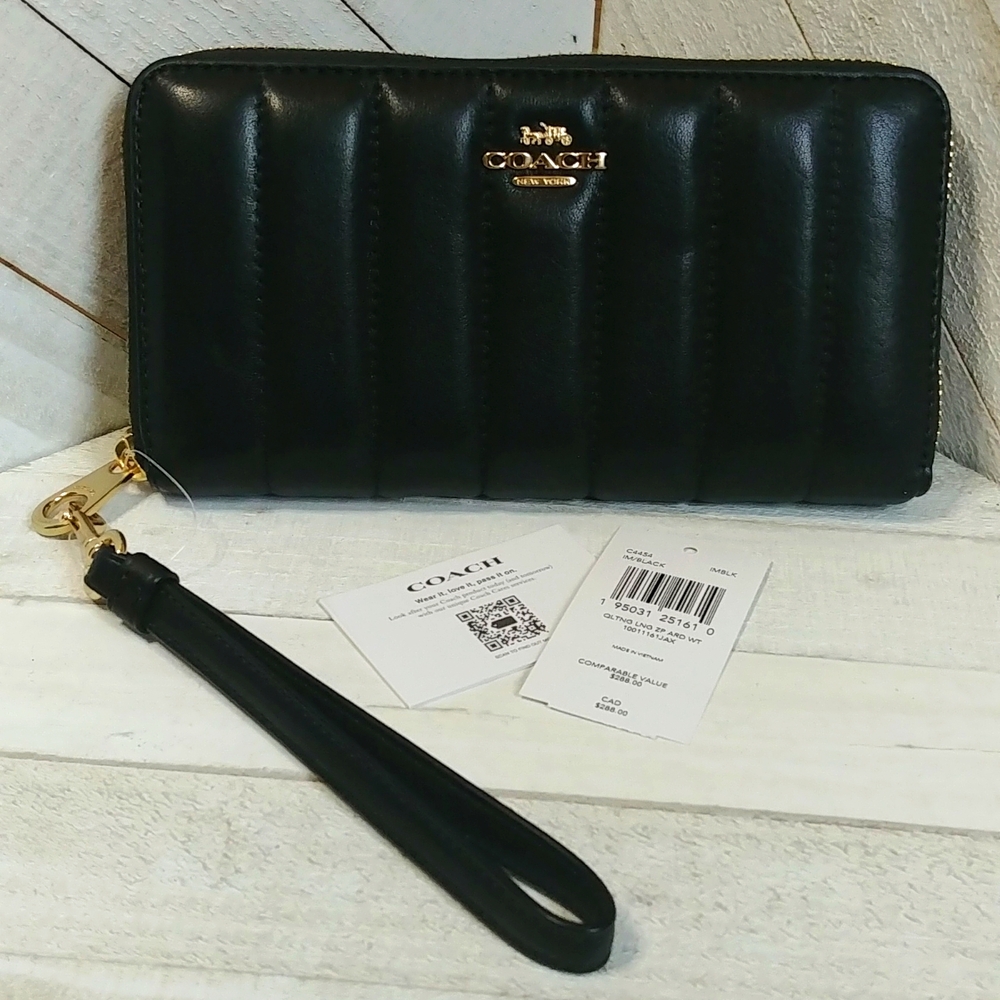 NWT Coach Black Leather Quilted Zip Around Wallet - Picture 2 of 12